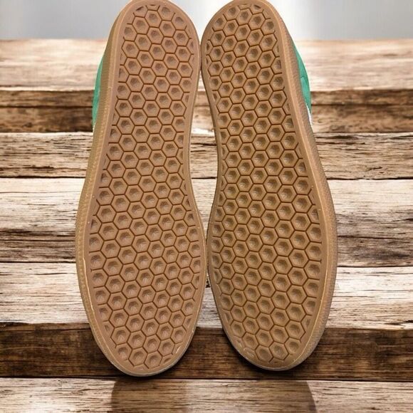 Men’s Adidas Gazelle ADV Green, White & Gum Skate Shoes Size 12